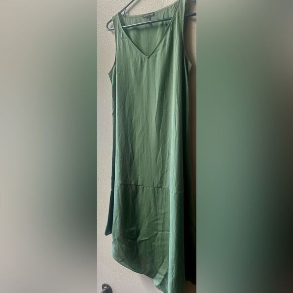Eileen Fisher Sandwashed Tencel Asymmetrical Shift Dress in Nori Green Size XS - Picture 5 of 7